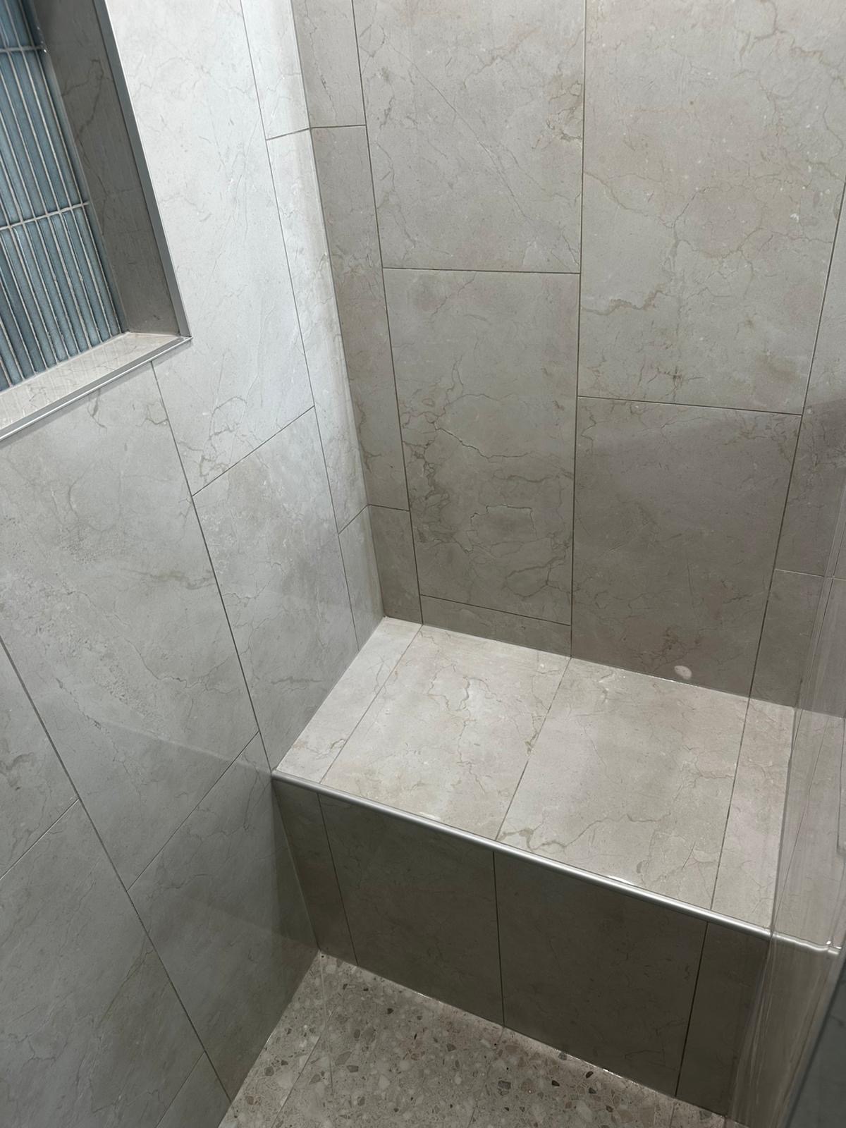 Tiled shower bench and niche